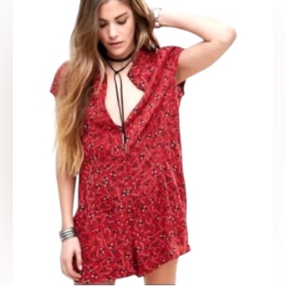 People Red Floral Combo Short Sleeves Romper Size M - Picture 2 of 12